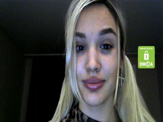 Live sex webcam photo for MyyDream #268962757