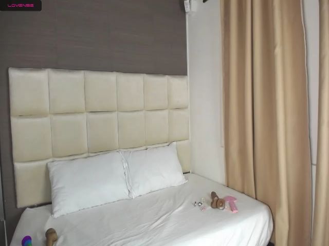 Live sex webcam photo for Liza_david #268965868