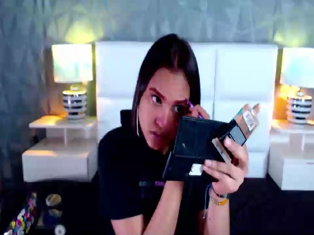 Live sex webcam photo for Infinitystarp #268957539