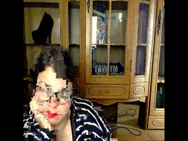 Live sex webcam photo for MonLais #268955127