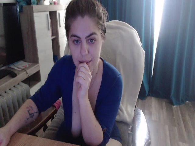 Live sex webcam photo for PlayfulSamira #268954603