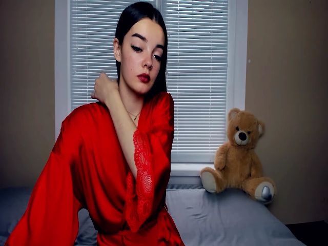 Live sex webcam photo for BertaOwenn #268957948