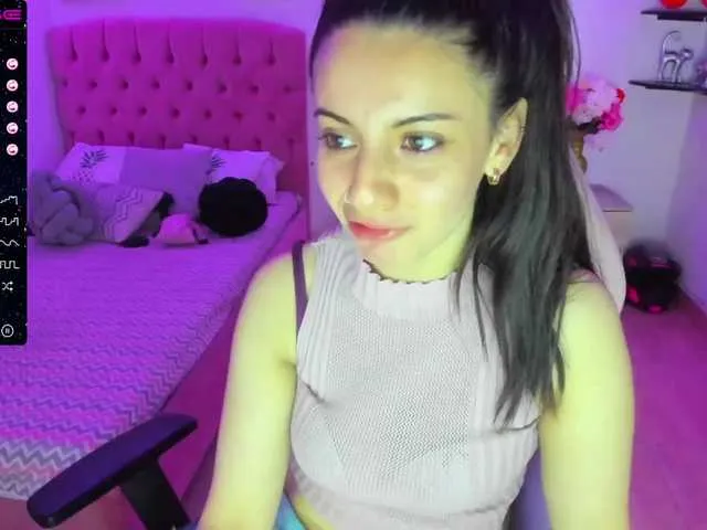 Live sex webcam photo for tory-carter #268946862