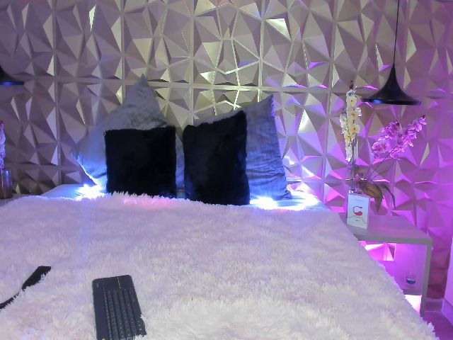 Live sex webcam photo for Catainamoonn #268949772