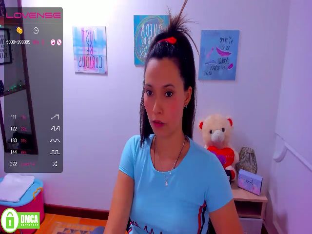 Live sex webcam photo for Molly__Hill #268964453