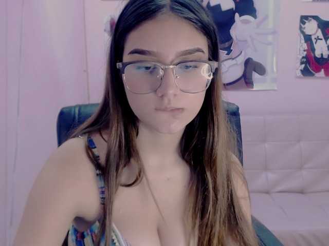 Live sex webcam photo for AnnaKatius #268962229