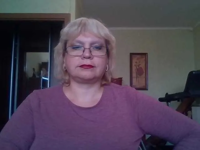 Live sex webcam photo for LOLA88888 #268977094