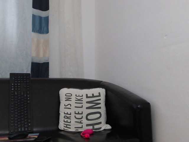 Live sex webcam photo for EllaRose29 #268977249