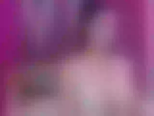 Live sex webcam photo for BustyxxHelen #268972437