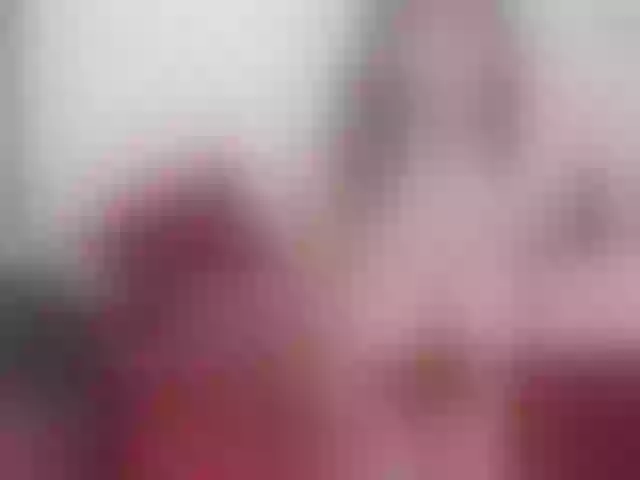Live sex webcam photo for LolaCandy #268966470