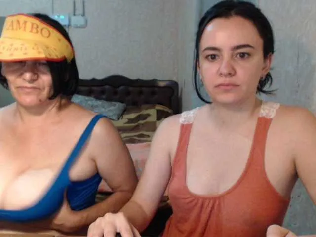 Live sex webcam photo for Katernia48 #268977336