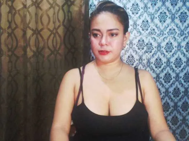 Live sex webcam photo for SassyClit #268977236