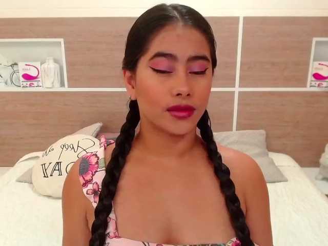 Live sex webcam photo for SteffanyRedx #268977315