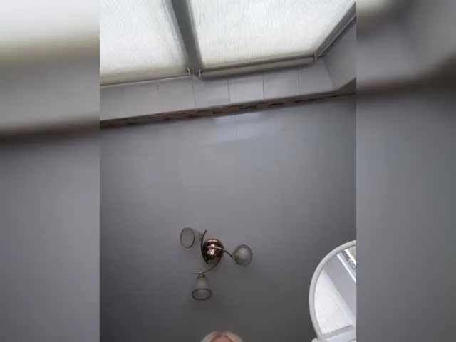 Live sex webcam photo for Sexywoman999 #268977319