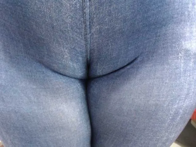 Live sex webcam photo for MiaRosse- #268982092