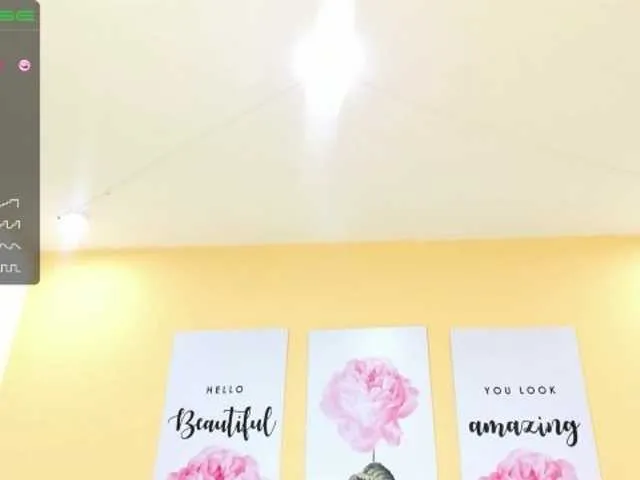 Live sex webcam photo for LanirTahurtt #268972490