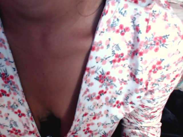 Live sex webcam photo for marilyn-eas #268983362