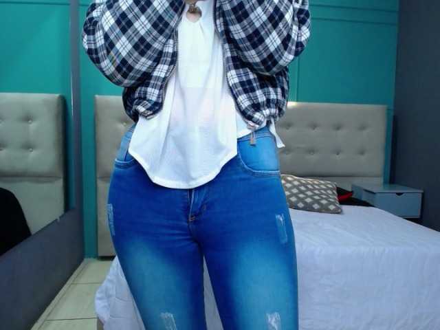 Live sex webcam photo for CharlloteWolf #268982961