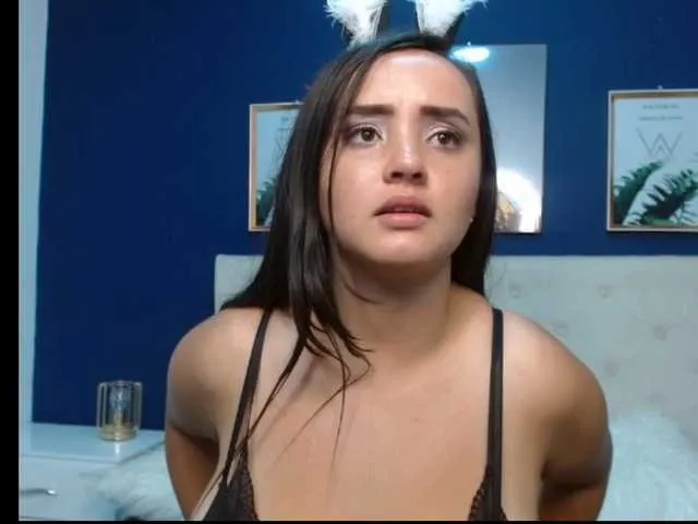 Live sex webcam photo for Zafiro08 #268968052