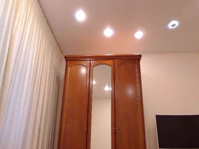 Live sex webcam photo for MsLily #287849136