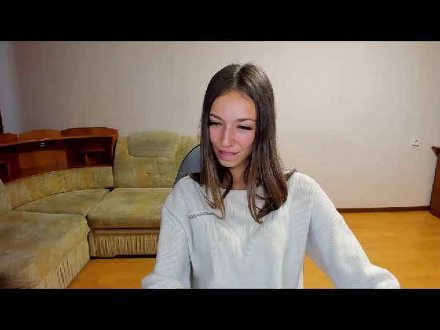 Live sex webcam photo for LucySlim #268976410