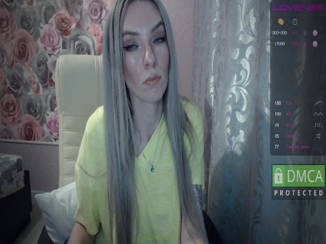 Live sex webcam photo for MaryJaness #268983899