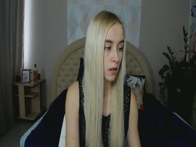 Live sex webcam photo for Tery_Hether #268975563