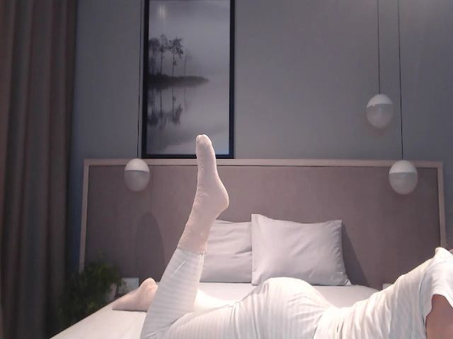 Live sex webcam photo for Innocent_Miss #268983763