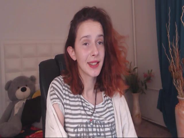 Live sex webcam photo for IrisNichols #268987559