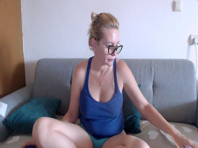 Live sex webcam photo for Stephycute #268974812