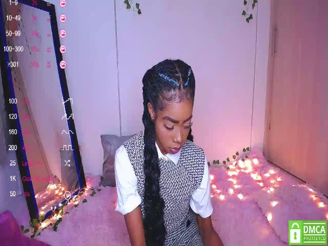 Live sex webcam photo for Aria_brown_ #268983646