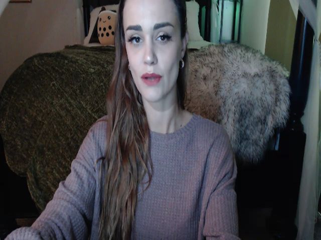 Live sex webcam photo for AudryLikes #268983806