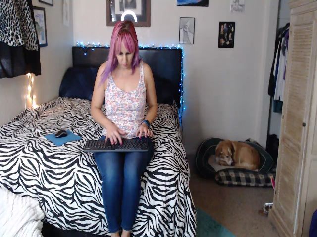 Live sex webcam photo for Sparkle_Pinup #268980257