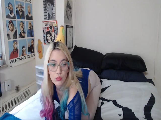 Live sex webcam photo for AnnaTame #268985792