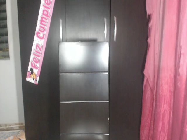 Live sex webcam photo for adrianamilf #268973423