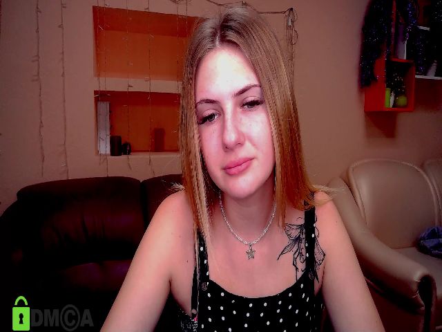 Live sex webcam photo for PrincesSnake #268971577