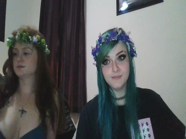 Live sex webcam photo for FloraSky #268969542