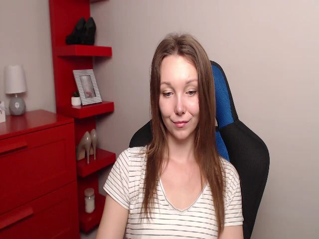 Live sex webcam photo for Little_ZOE #268971658