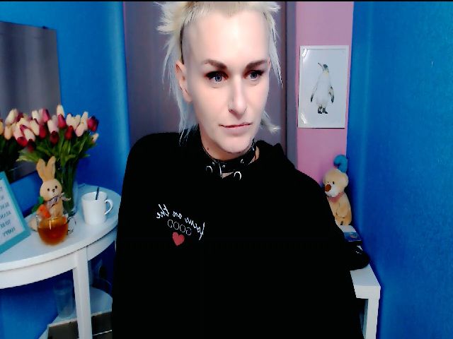 Live sex webcam photo for XJG99 #268978793