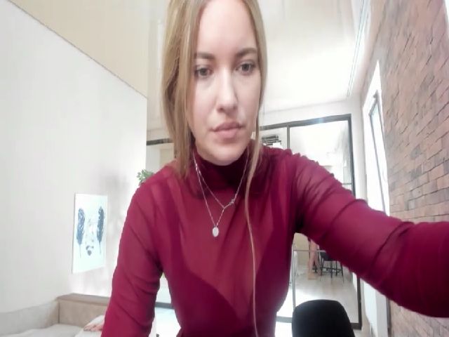 Live sex webcam photo for ThatsLori #268976060