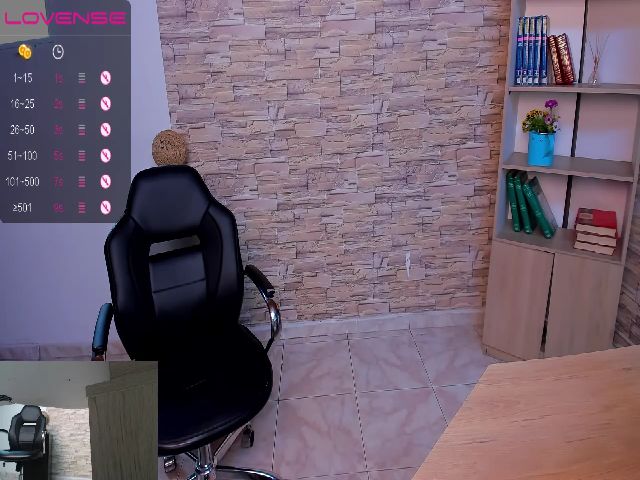 Live sex webcam photo for Bridget_love #268979887