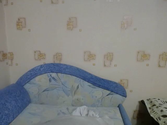 Live sex webcam photo for Alice2005 #268980383