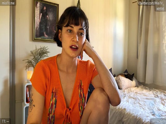 Live sex webcam photo for miatv #268970616