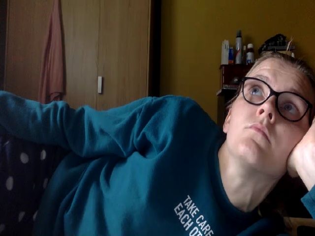 Live sex webcam photo for SexyHotSlut3 #268978825