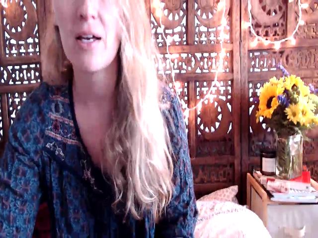 Live sex webcam photo for WildflowerEm #268981516