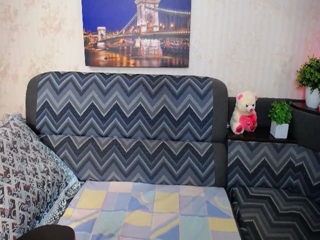 Live sex webcam photo for Helen_Willd #268980003