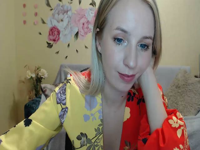 Live sex webcam photo for Amy_CuteBambi #268979363