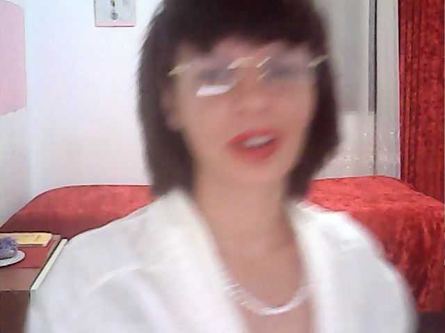 Live sex webcam photo for araartist #268979924