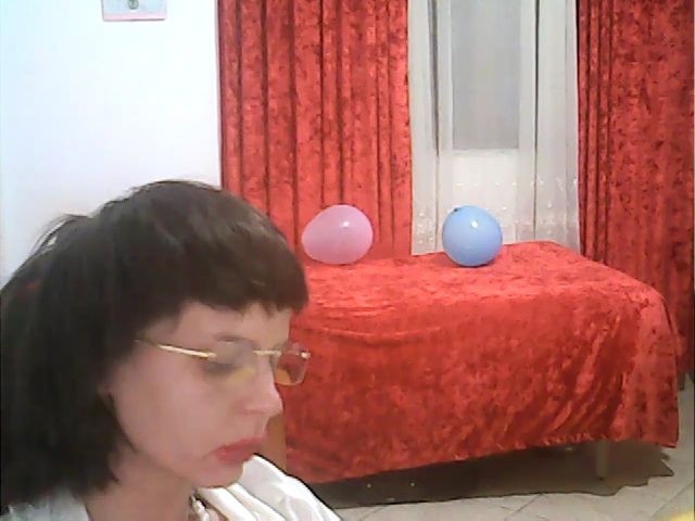 Live sex webcam photo for araartist #268985005