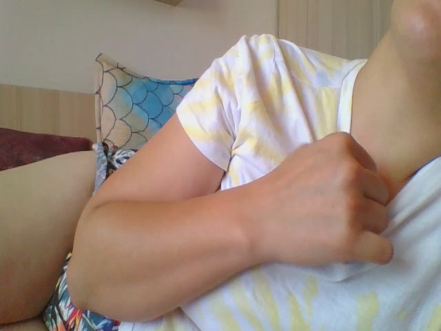 Live sex webcam photo for squirtvicky #268978404
